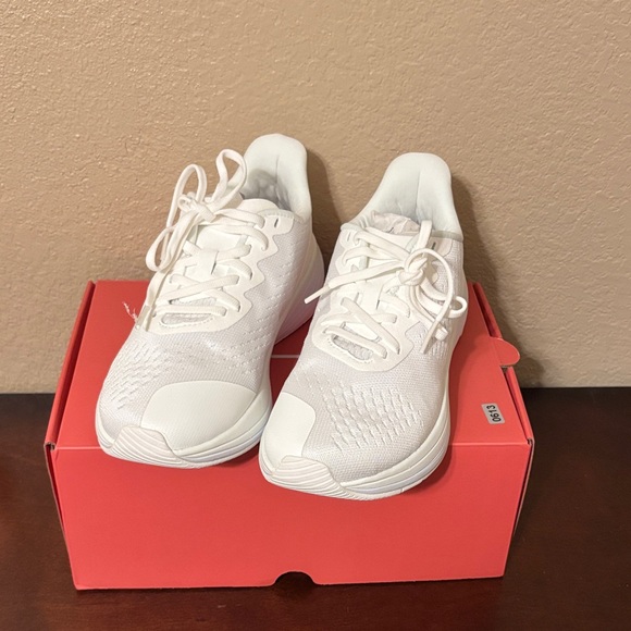 Lane Eight The Relay Trainer White Sz 7 - Picture 1 of 7